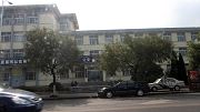 这是蓬莱国保大队正面。国保大队位于二楼，门口挂的牌子为经济犯罪侦查大队