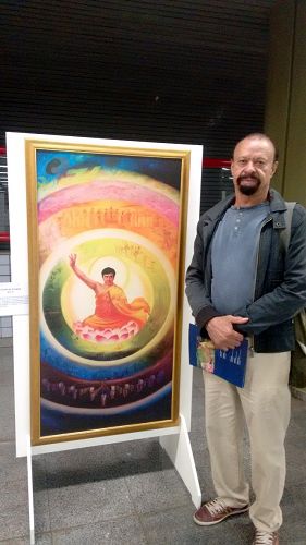 图7：画展唤起Roblim内心深处的记忆