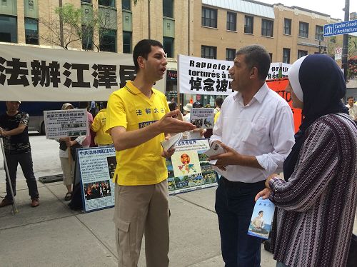 '来自约旦的Issac Rodi 夫妇谴责中共虐杀无辜法轮功学员。“我想所有人都会反对这场迫害的”。'