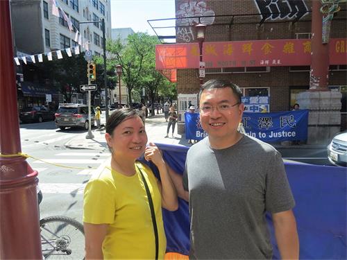 '图8：来自越南的牙医Alyssa与药剂师Tung姐弟俩分享了他们得知法轮功的经历与喜悦。'