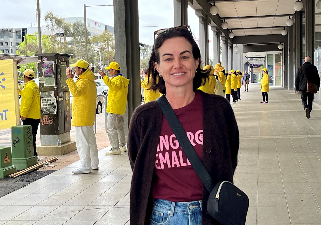 '图9:人权活动家霍莉(Holly)女士表示,中共的跨国镇压不可接受。'