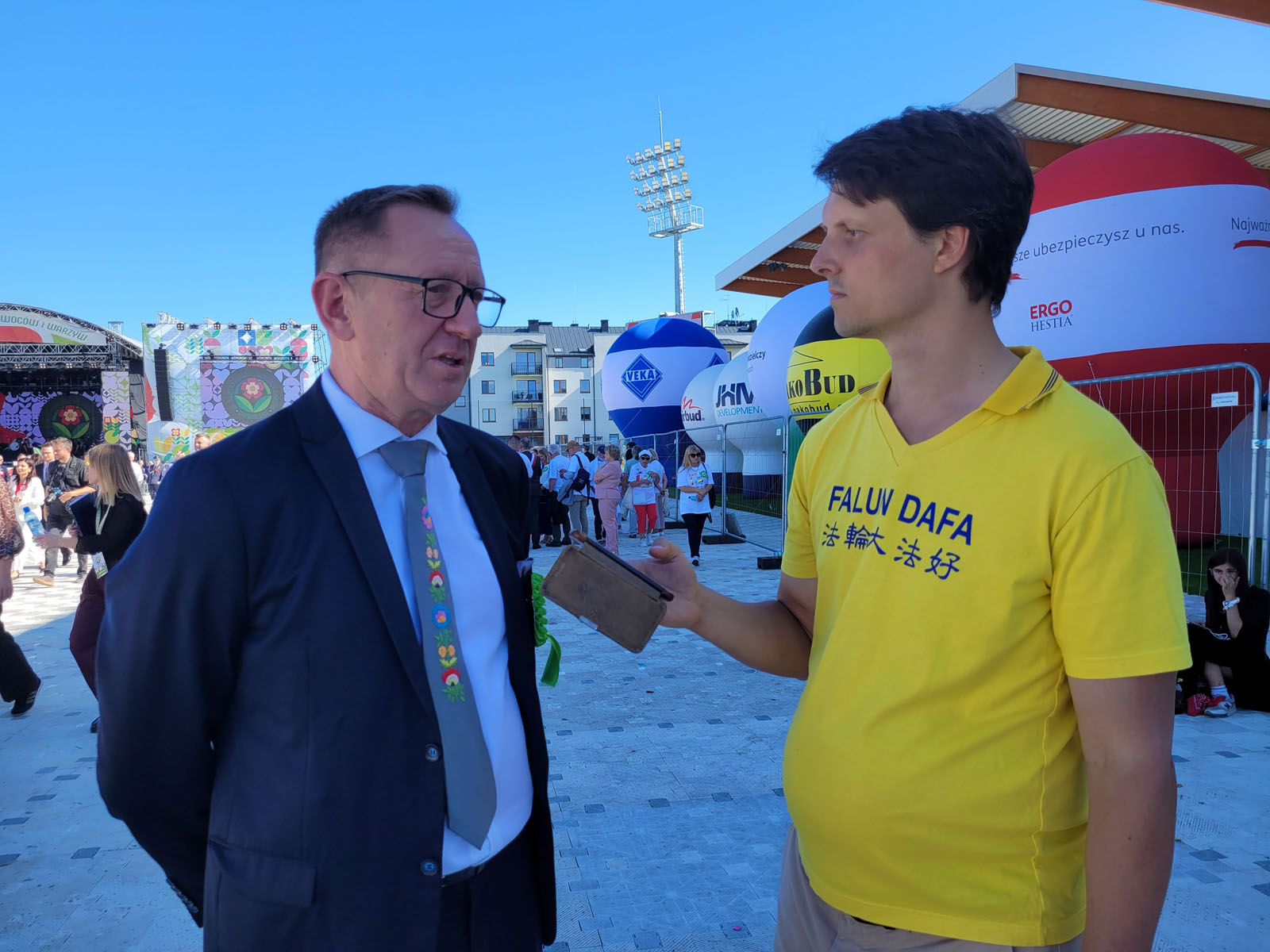 图14:波兰共和国众议院议员罗伯特·泰勒斯(Robert Telus)