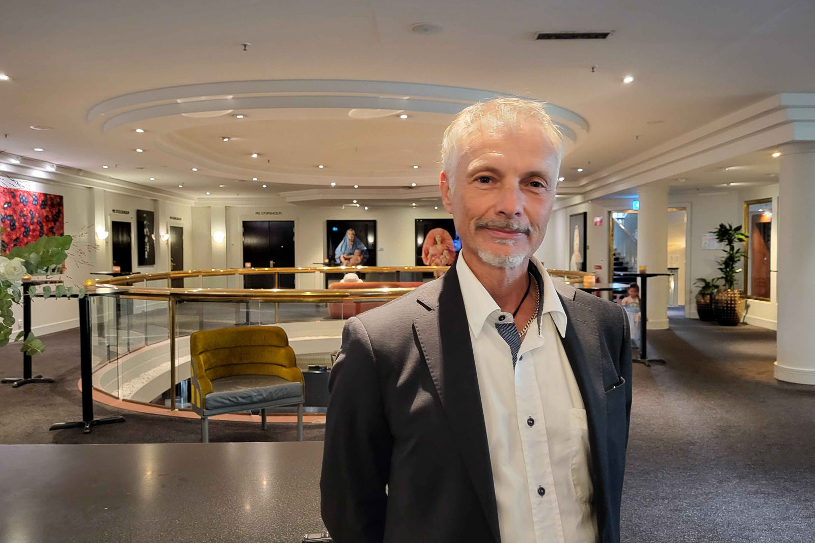 图1:瑞典学员马丁·林德尔修炼大法后学会了宽容,也变得更坚强,更有智慧