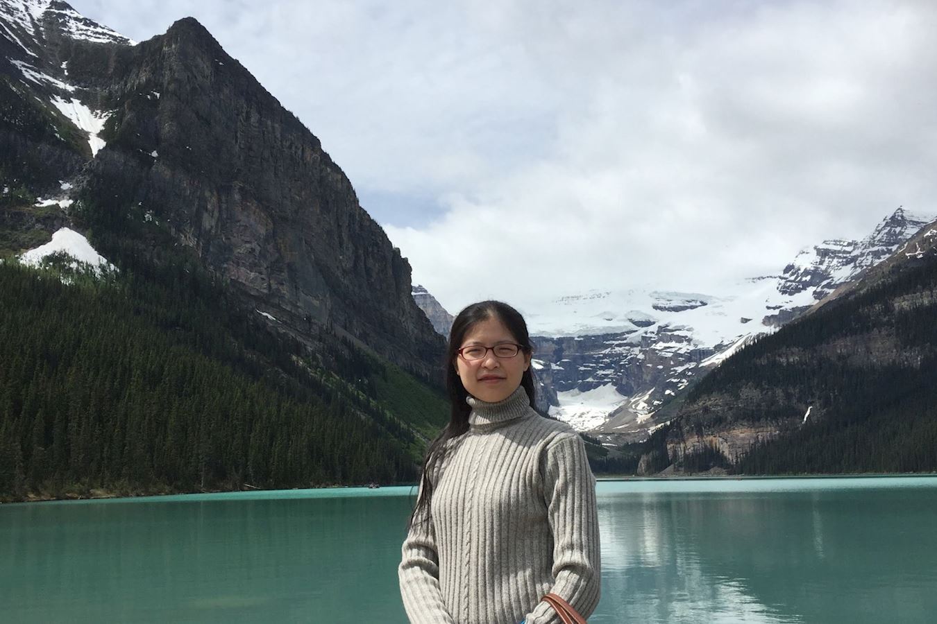 '图2:敬雅相信只要自己能秉持着修炼人的标准,人生的每一步都能走得踏实而有意义。'